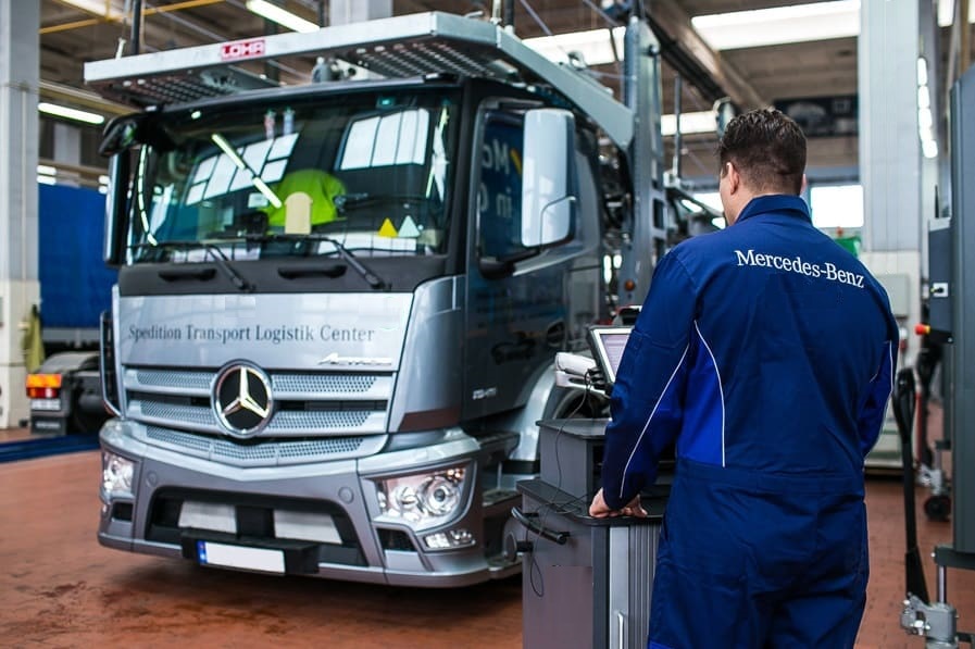 Техобслуживание грузовых автомобилей Mercedes в сервисе «ДАФПИТЕР» в СПб