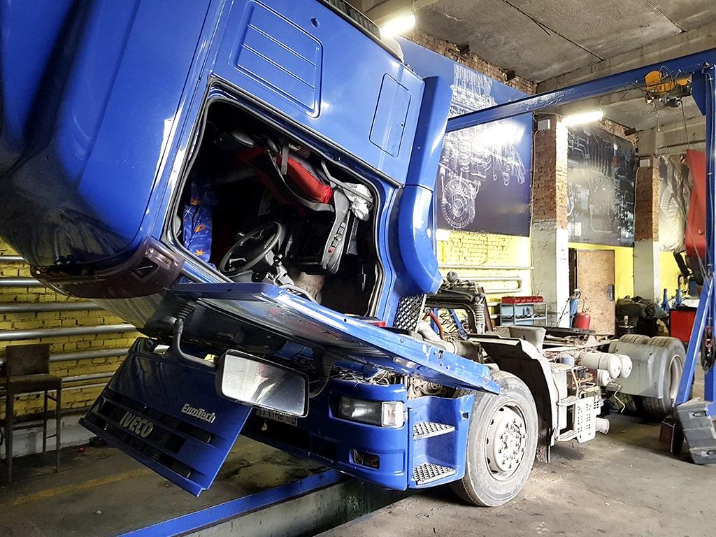 ТО и ремонт грузовиков Ивеко в Санкт - Петербурге